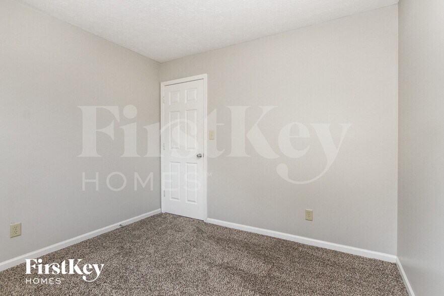 Building Photo - 5143 W Longmeadow Ct