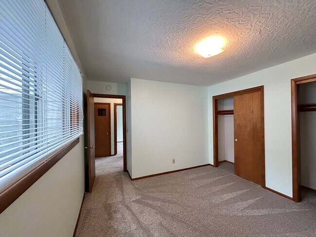 Building Photo - sw114th