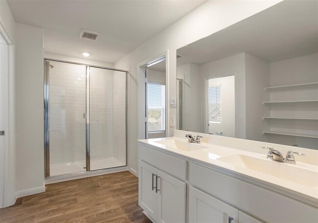 Building Photo - 313 LAS LOMAS Dr