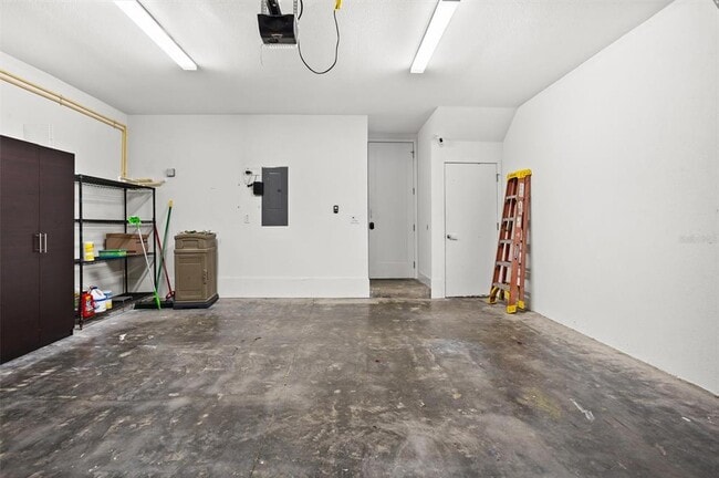 Building Photo - 818 2nd Ave N