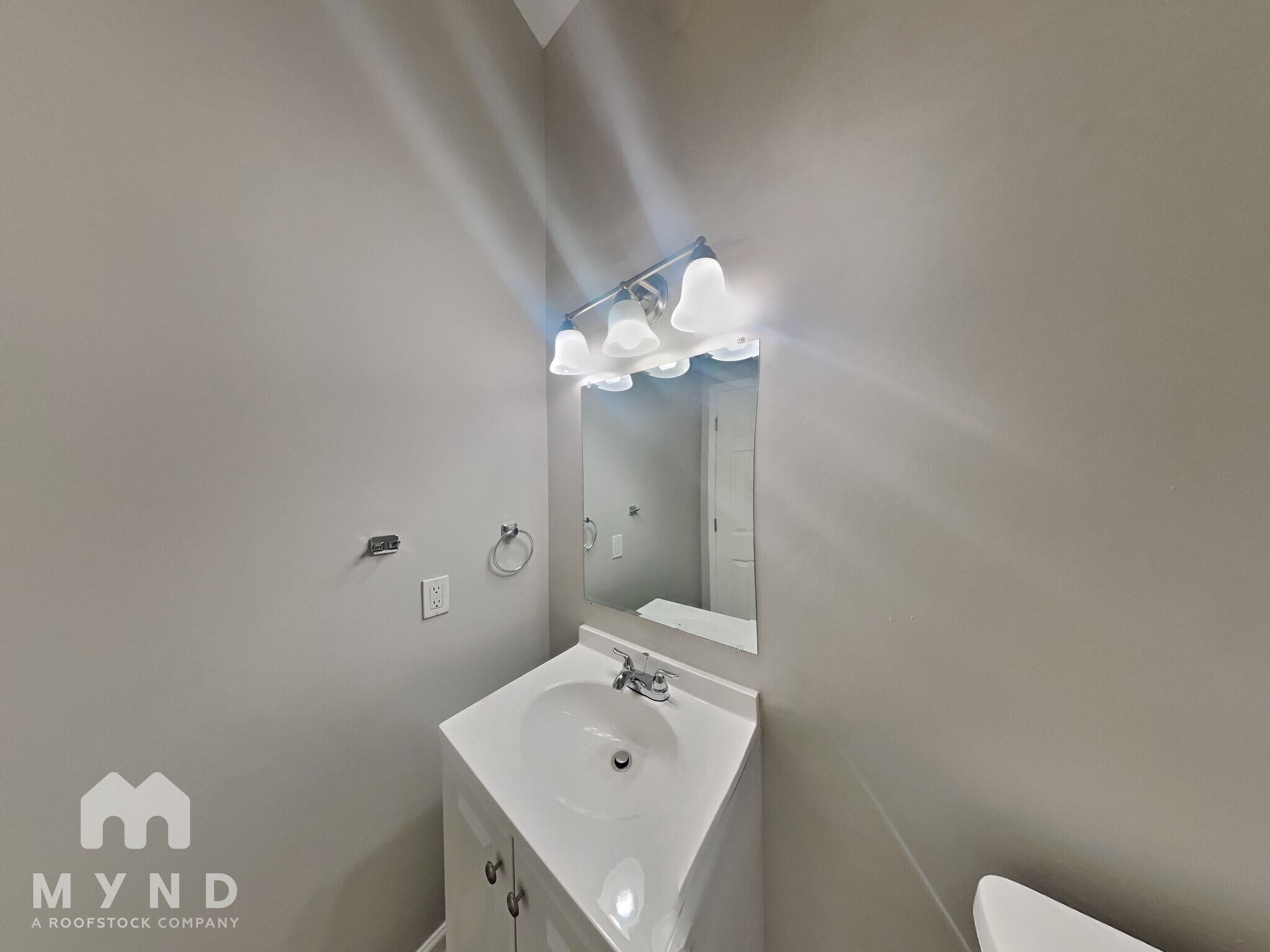 Building Photo - 2616 Fieldstone View Ln SE