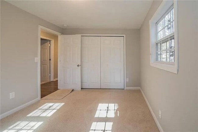 Building Photo - Stylish 4-Bed Home Near Downtown Atlanta –...