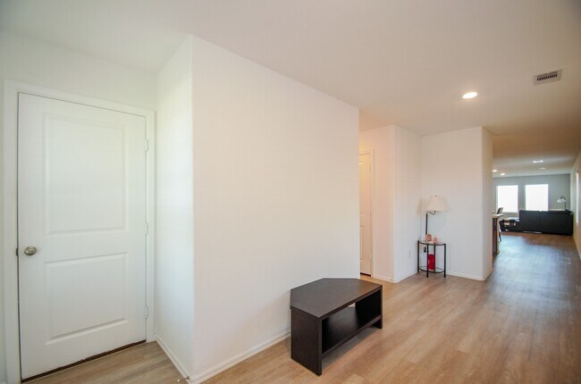 Building Photo - 4355 Palmetto Grv Ln