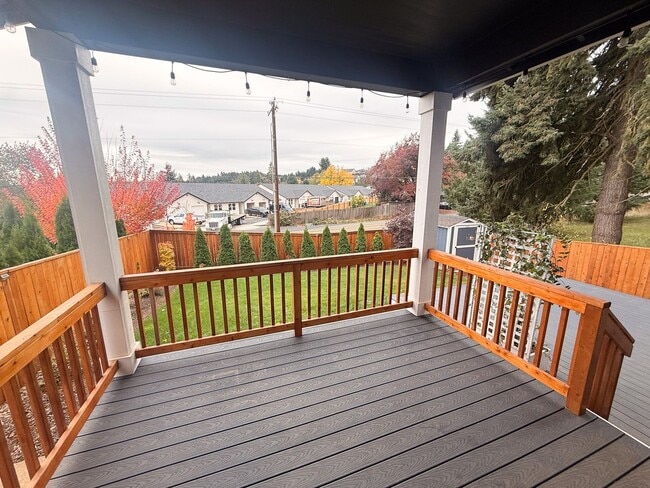 Building Photo - 5590 Mountain Quail Dr S