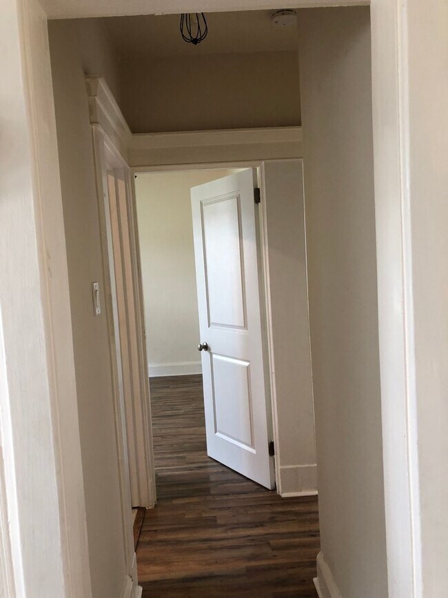 Building Photo - 41LA