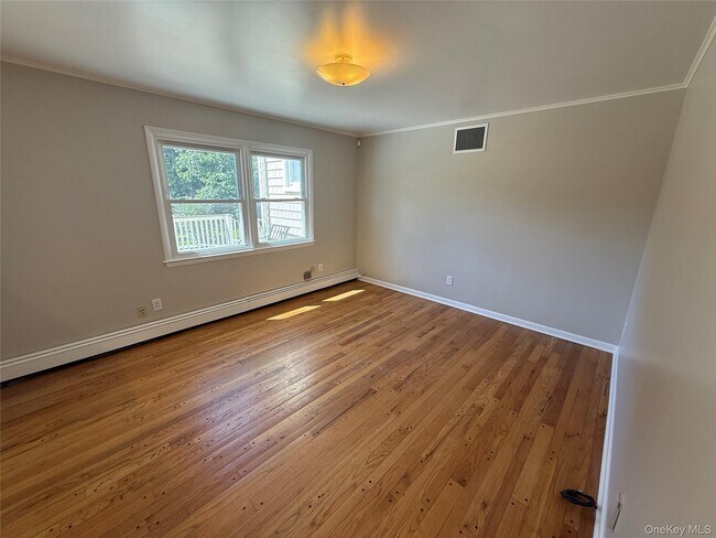 Building Photo - 29 Eastview Dr