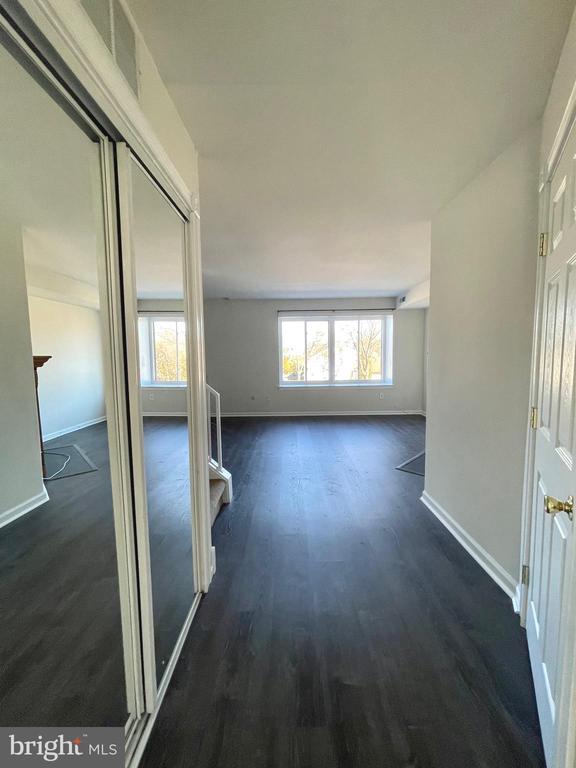 Building Photo - 3159 Spring House Ln