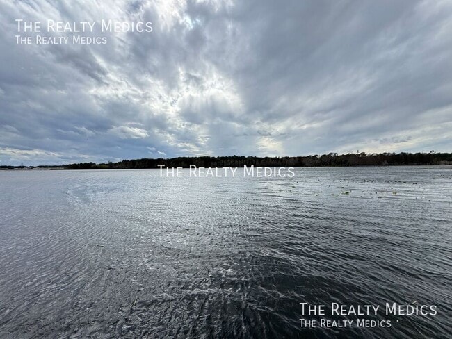 Building Photo - 6627 Queens Borough Ave