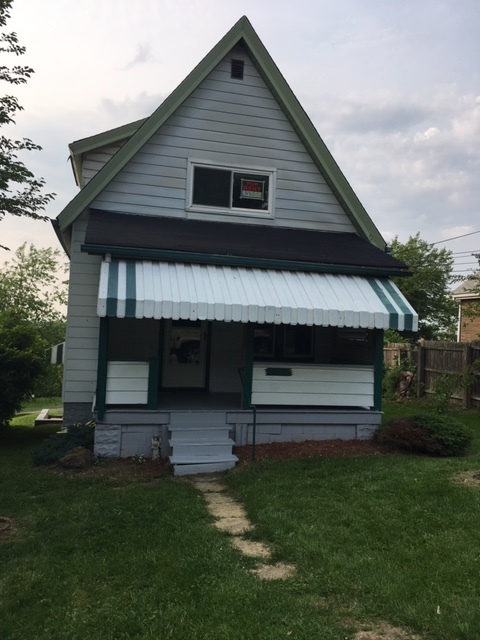 Front and back porches and yard - 3311 Lincoln Ave