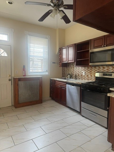 Building Photo - 522 N 58th St