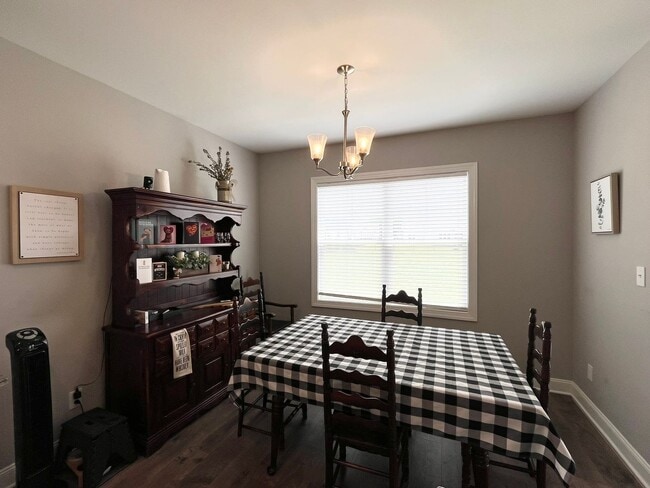 Building Photo - Private 3BD, 2.5BA Home with Modern Finishes, Back Deck and Large Yard, on a Nearly Half Acre Lot