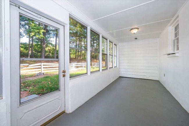 Building Photo - Private Home w/ Pond & Fantastic Views