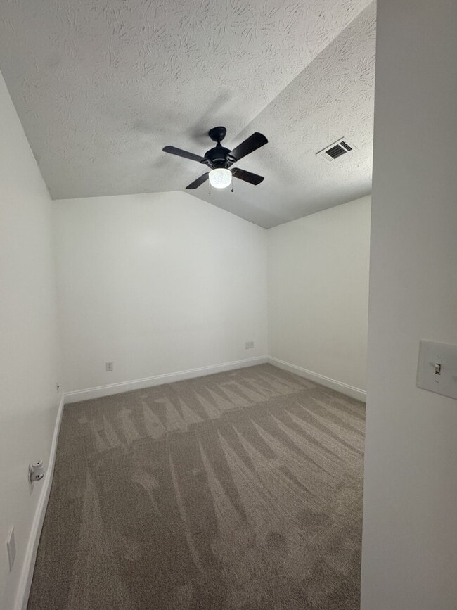 Building Photo - Brand New Rental Listing – Steps from Down...