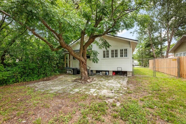Building Photo - 3971 Boone Park Ave