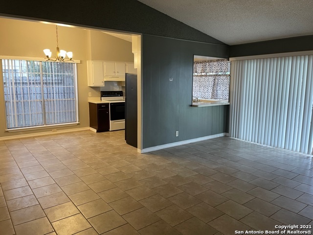 Building Photo - 6614 Cedar Hill