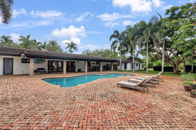 Building Photo - 14701 SW 63rd St