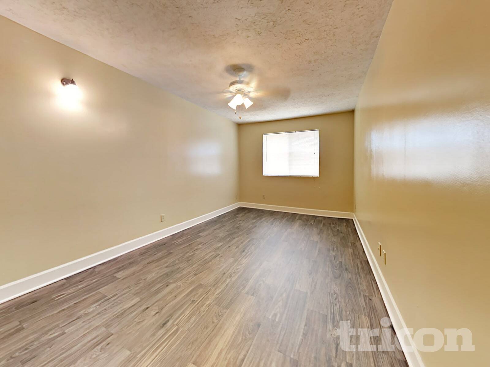 Building Photo - 4302 N 79th Ave