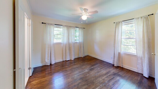 Building Photo - 3363 E Audubon Rd