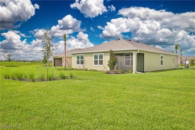 Building Photo - 44633 Palm Frond Dr
