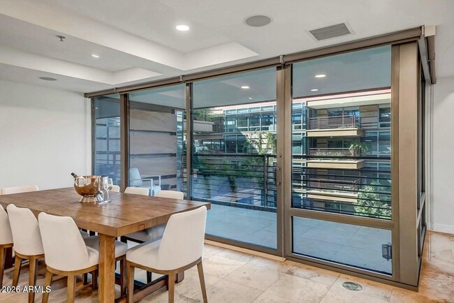Building Photo - 7121 E Rancho Vista Dr