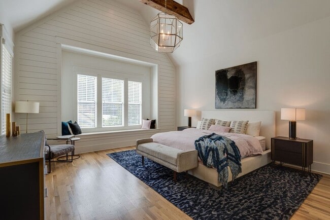 Building Photo - Dream home in the heart of Belle Meade, located on a private dead-end street!