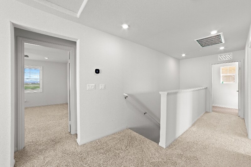 Building Photo - 26840 Red Dr