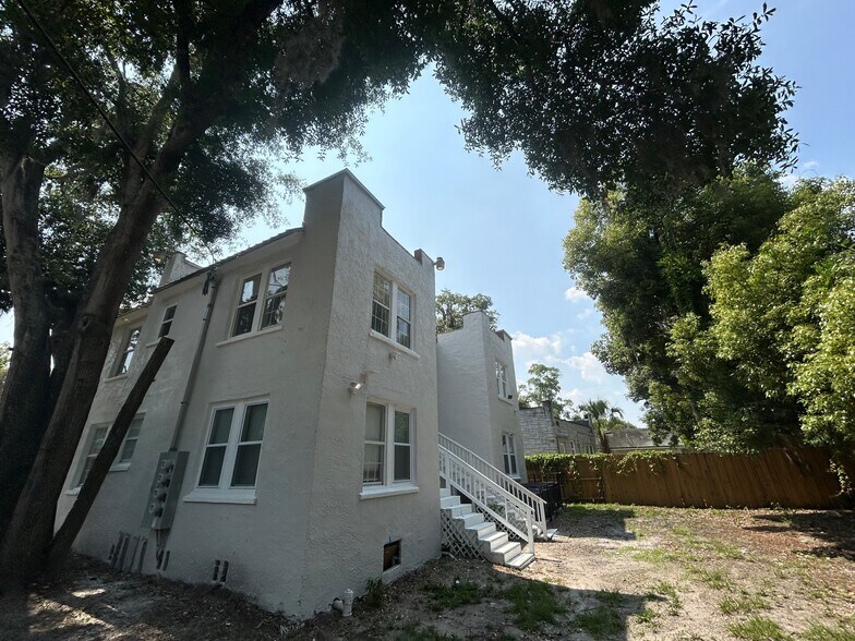 Building Photo - 3524 Boulevard St