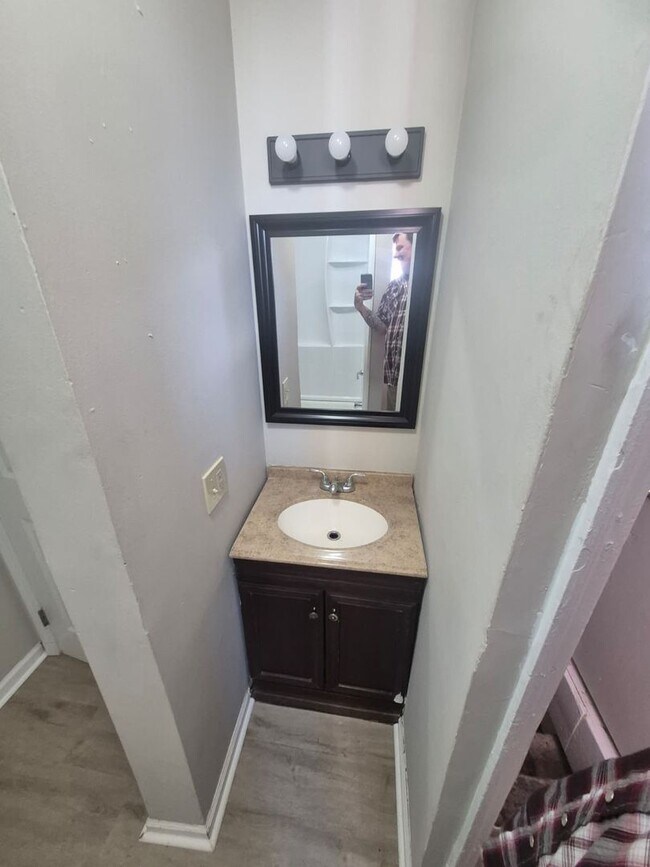 Building Photo - 1607 Maryland Ave