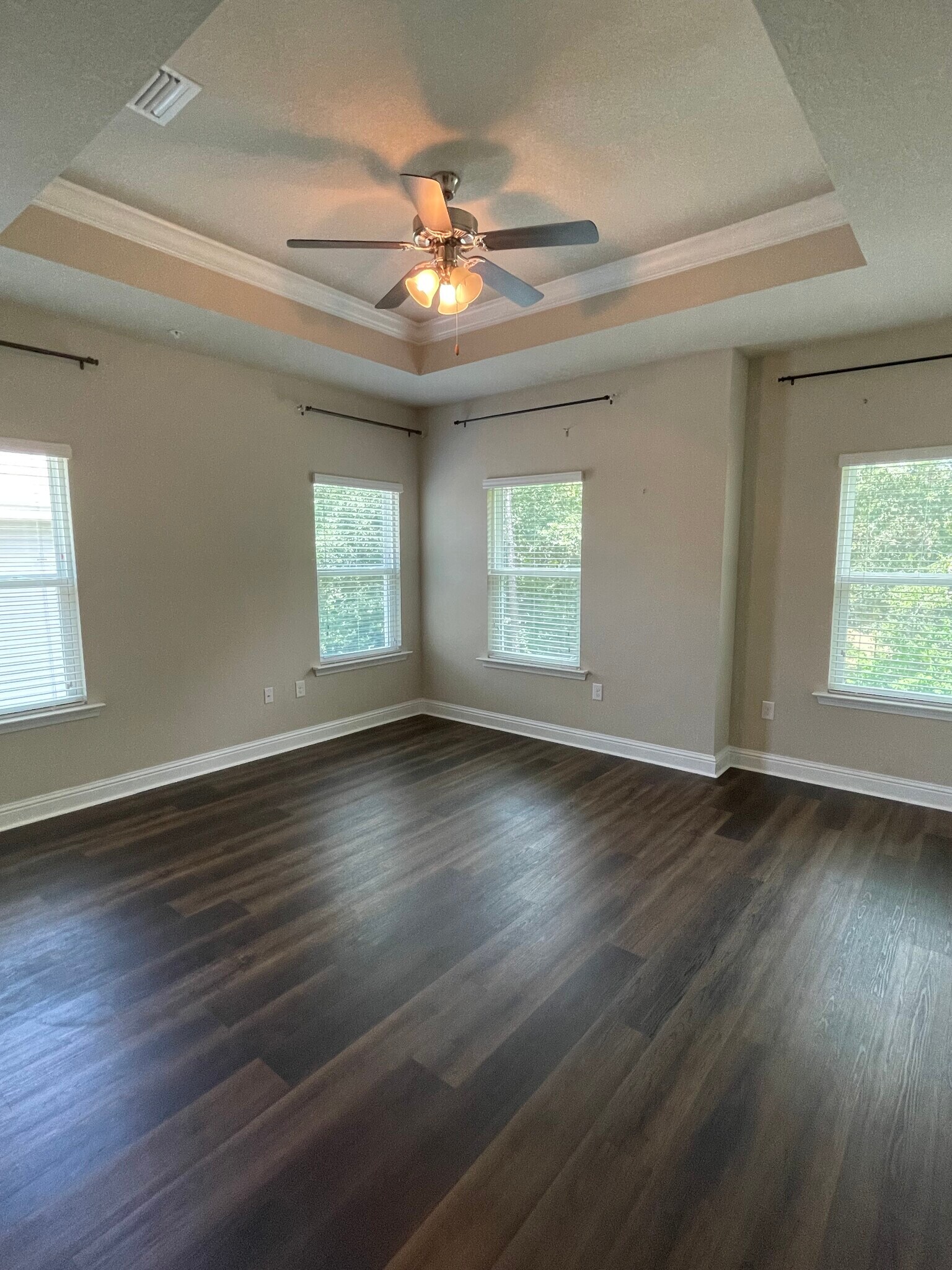 Building Photo - 6891 Spaniel Dr