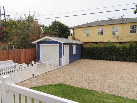 Building Photo - 4711 3rd Ave