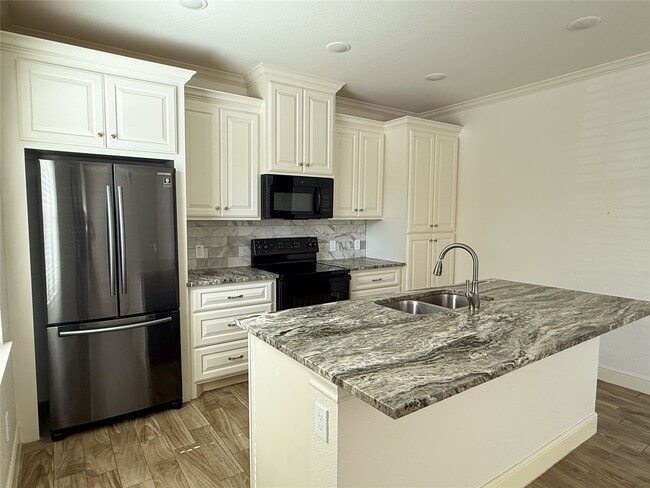 Building Photo - 2548 Appian Wy