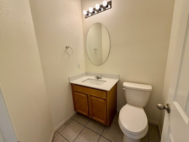 Building Photo - Great 3 bedroom in Cadence