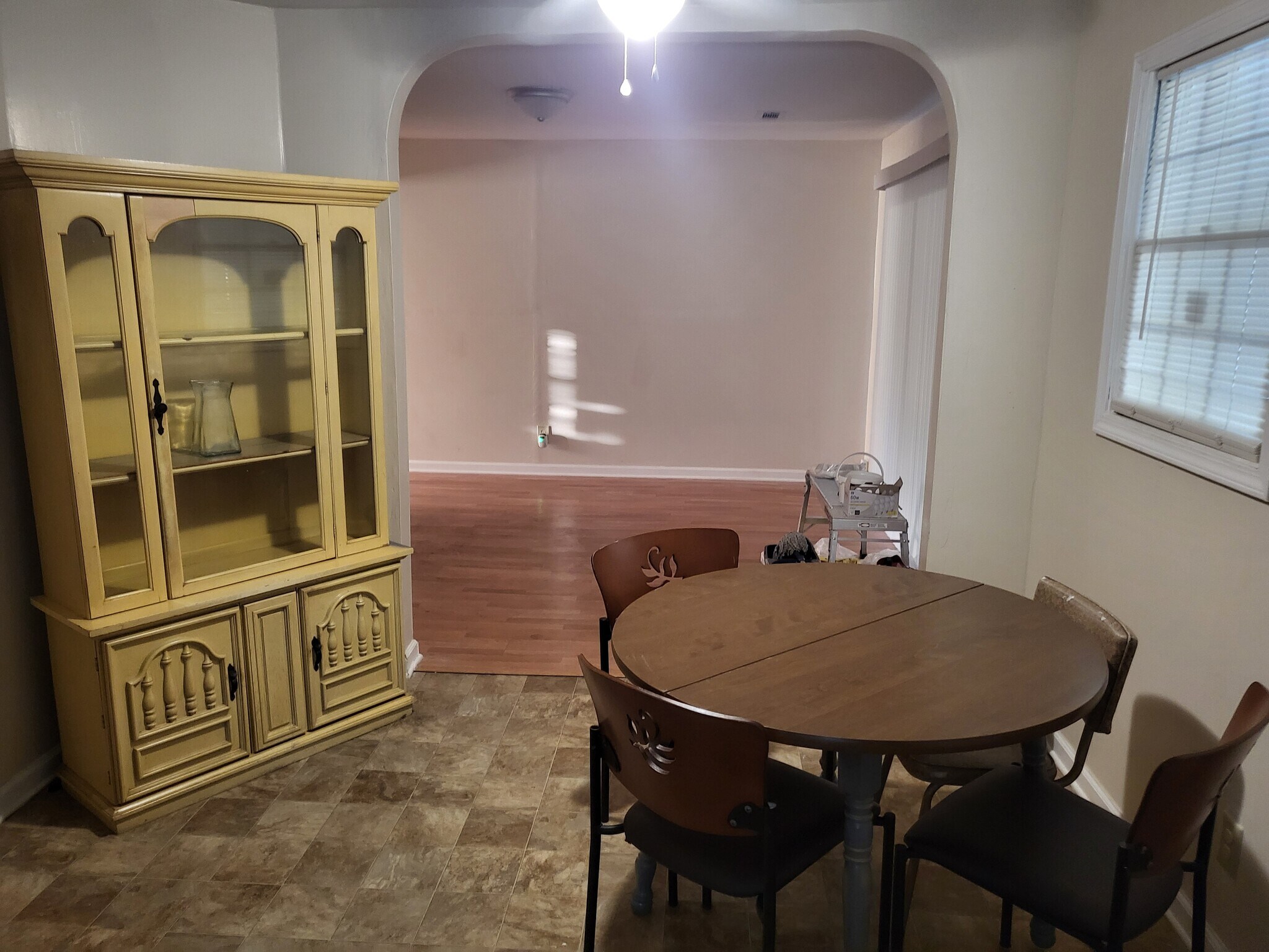 Eat in kitchen - 1785 Edgefield Rd
