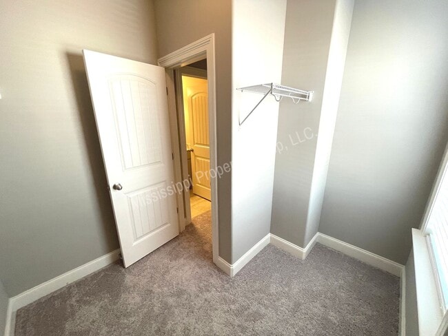 Building Photo - 4BD/4.5BA FOR RENT - Only Through 7/18/2024