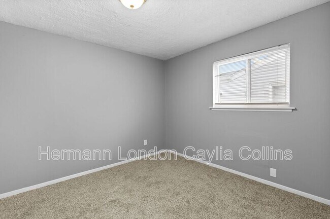 Building Photo - 2265 Grants Pkwy