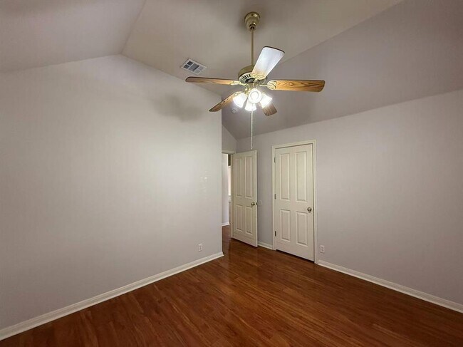 Building Photo - 17825 Madden Dr