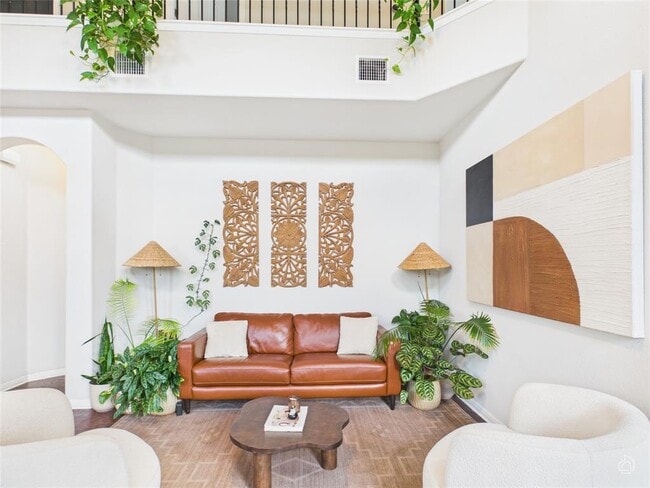 Building Photo - 9310 Tanager Way