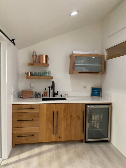 Building Photo - 2744 14th St