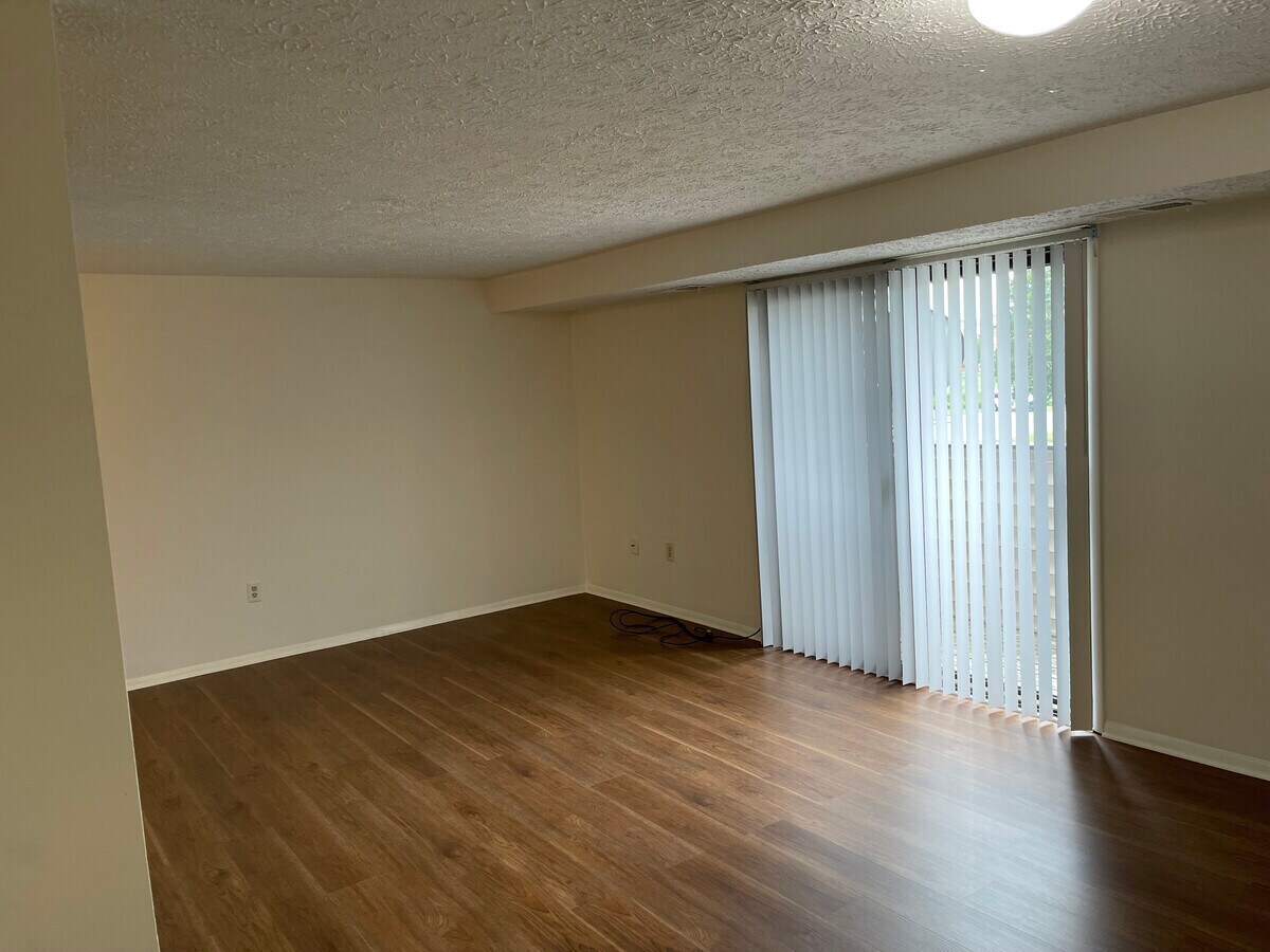 Building Photo - 501 Heather Ridge Dr