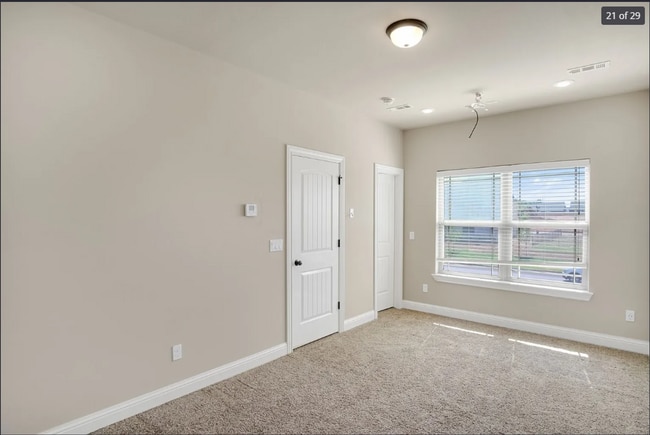 Building Photo - 2300 SW Chaddington Rd