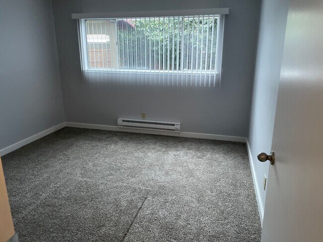 Building Photo - Jefferson