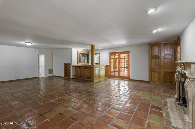 Building Photo - 49 Biltmore Estates Dr