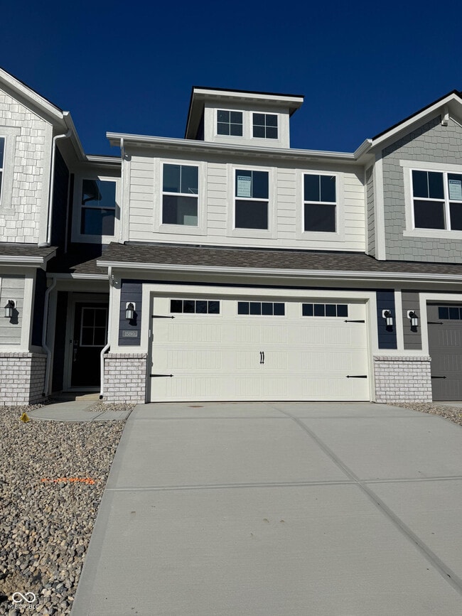 Building Photo - 15190 Swallow Fls Wy