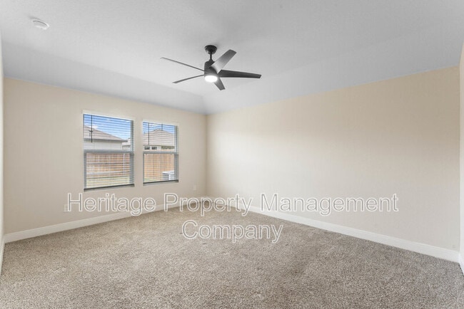 Building Photo - 1428 Redwood Crk