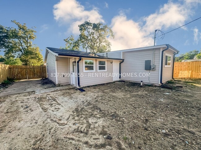 Building Photo - 2248 Marlo St