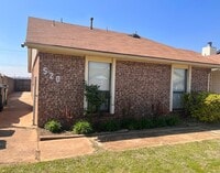 Building Photo - 520 NW 137th St