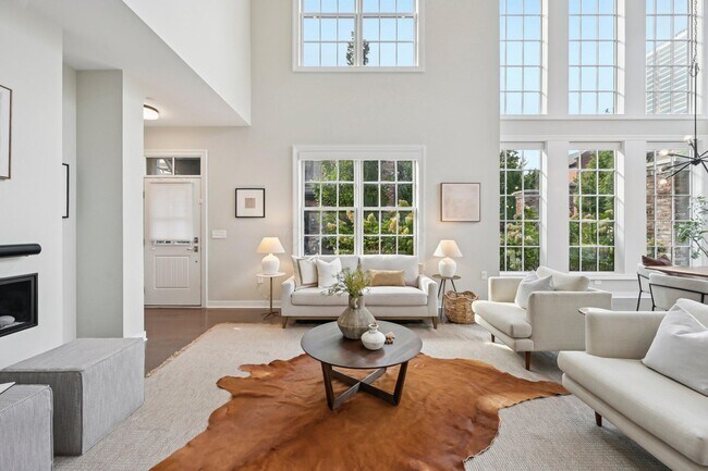 Building Photo - 100 Normandy Ave