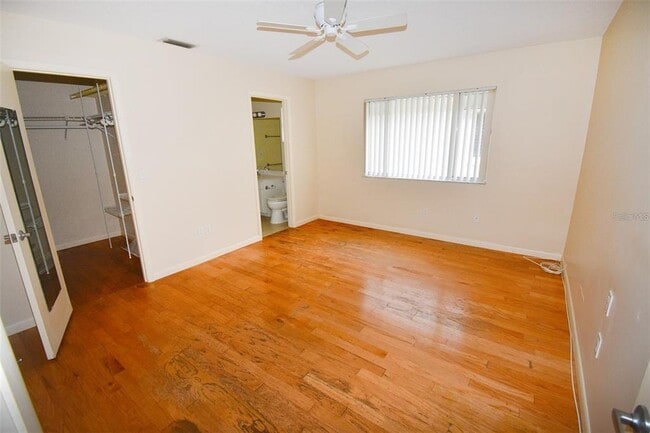 Building Photo - 3961 Ashwood Ln