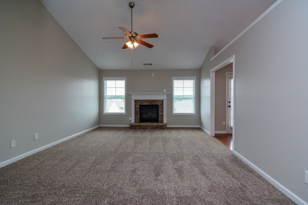 Building Photo - 3896 Pine Village Pl