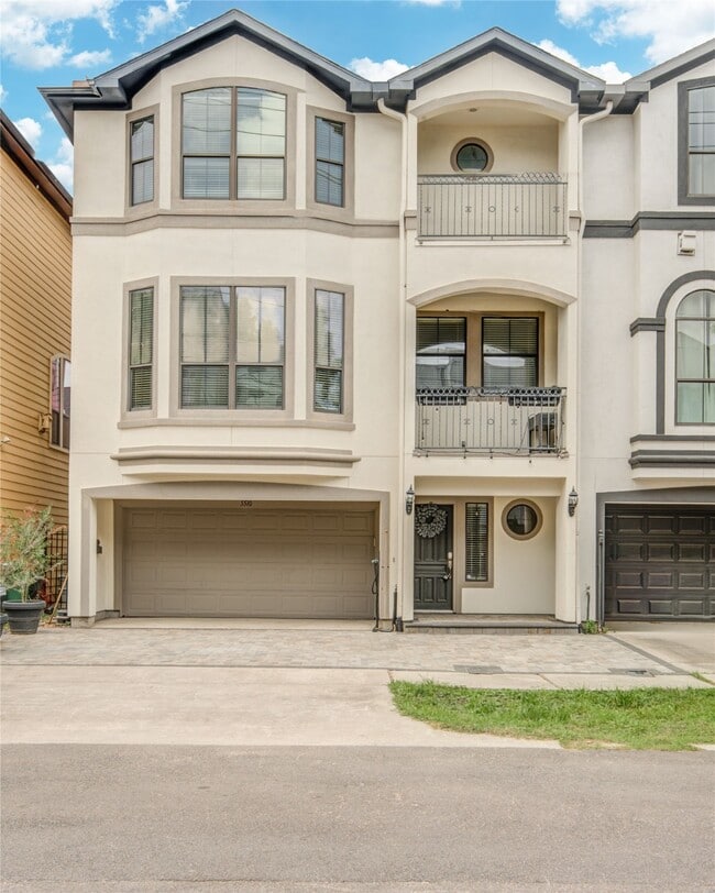Building Photo - 5510 Blossom St